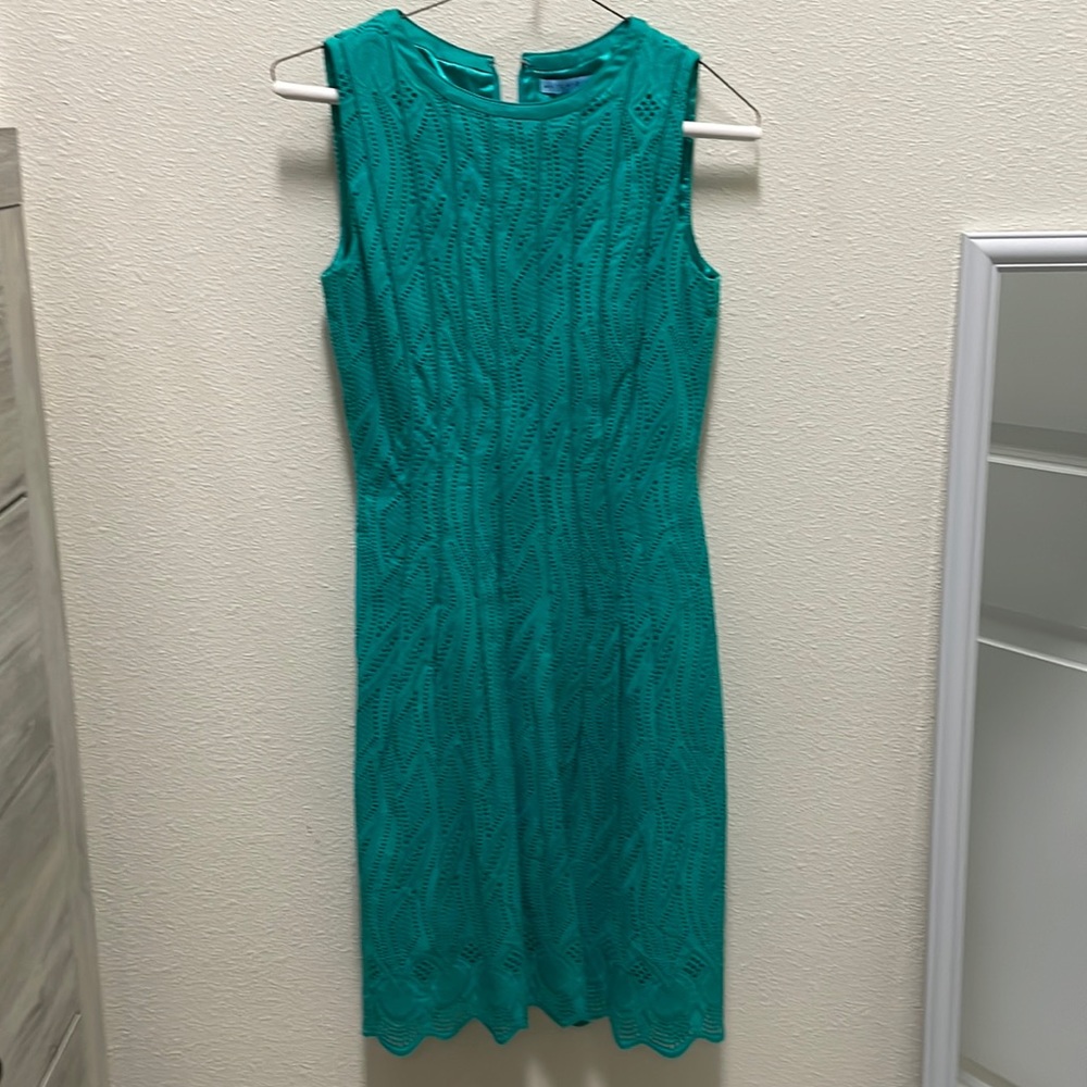 Antonio Melani teal green sleeveless dress, size 0. Knee length